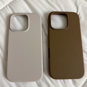 Lot of 2 Elago iphone 16 pro silicone Magsafe cases